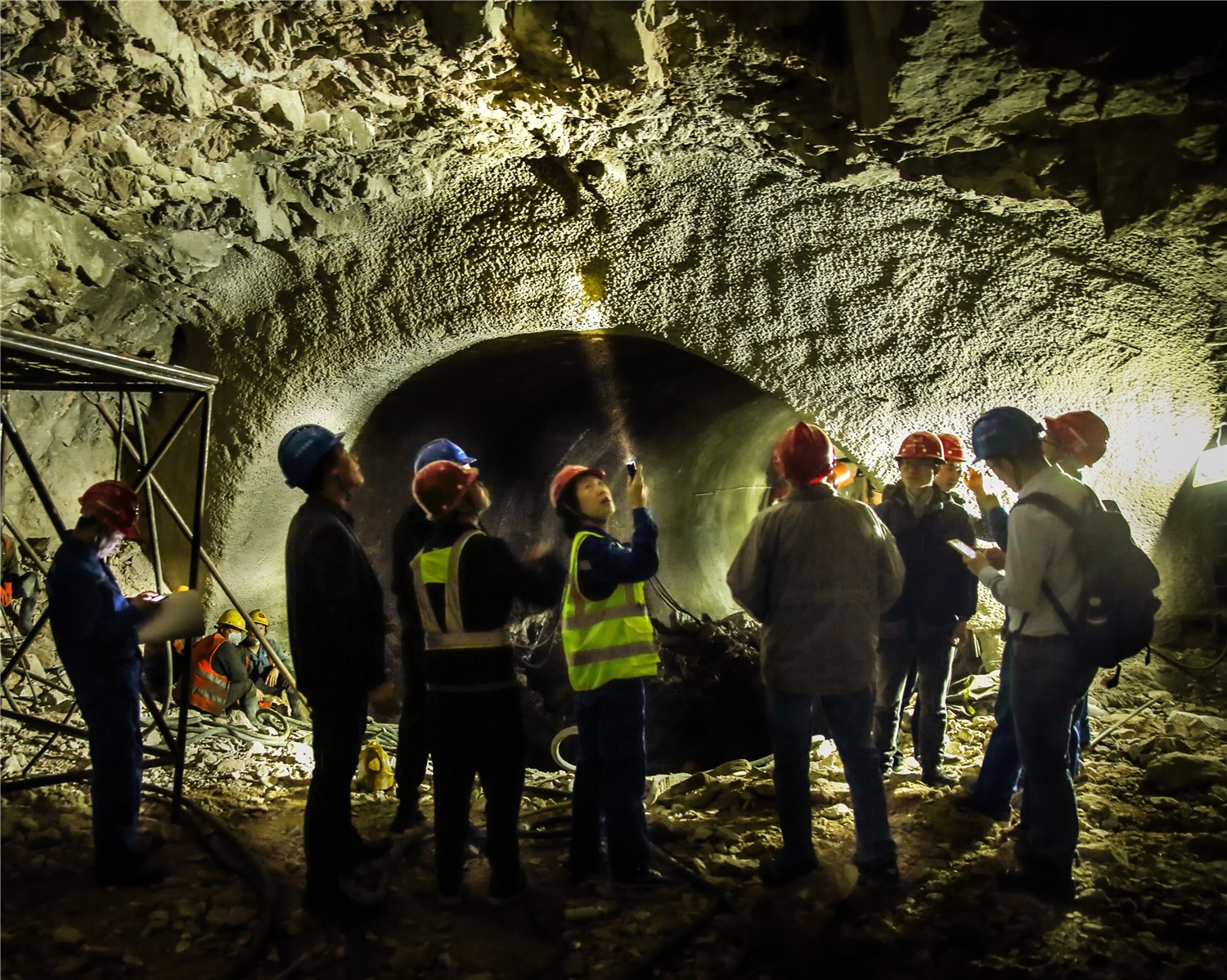 leyu乐鱼体育在线注册登录:有限深圳-开平11-4油田18-1区块开发项目海水提升泵世界招标弄清或改变公告(1)